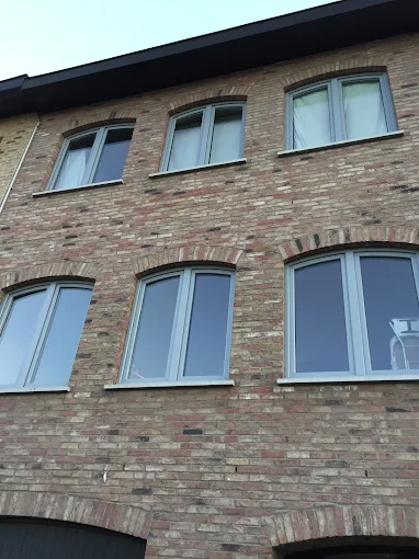 Ramen geplaatst door Avangarde