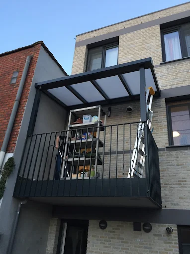 Balkon en gevelproject