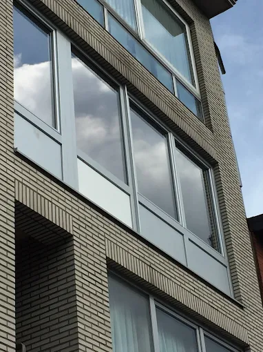Modern aluminium schrijnwerk